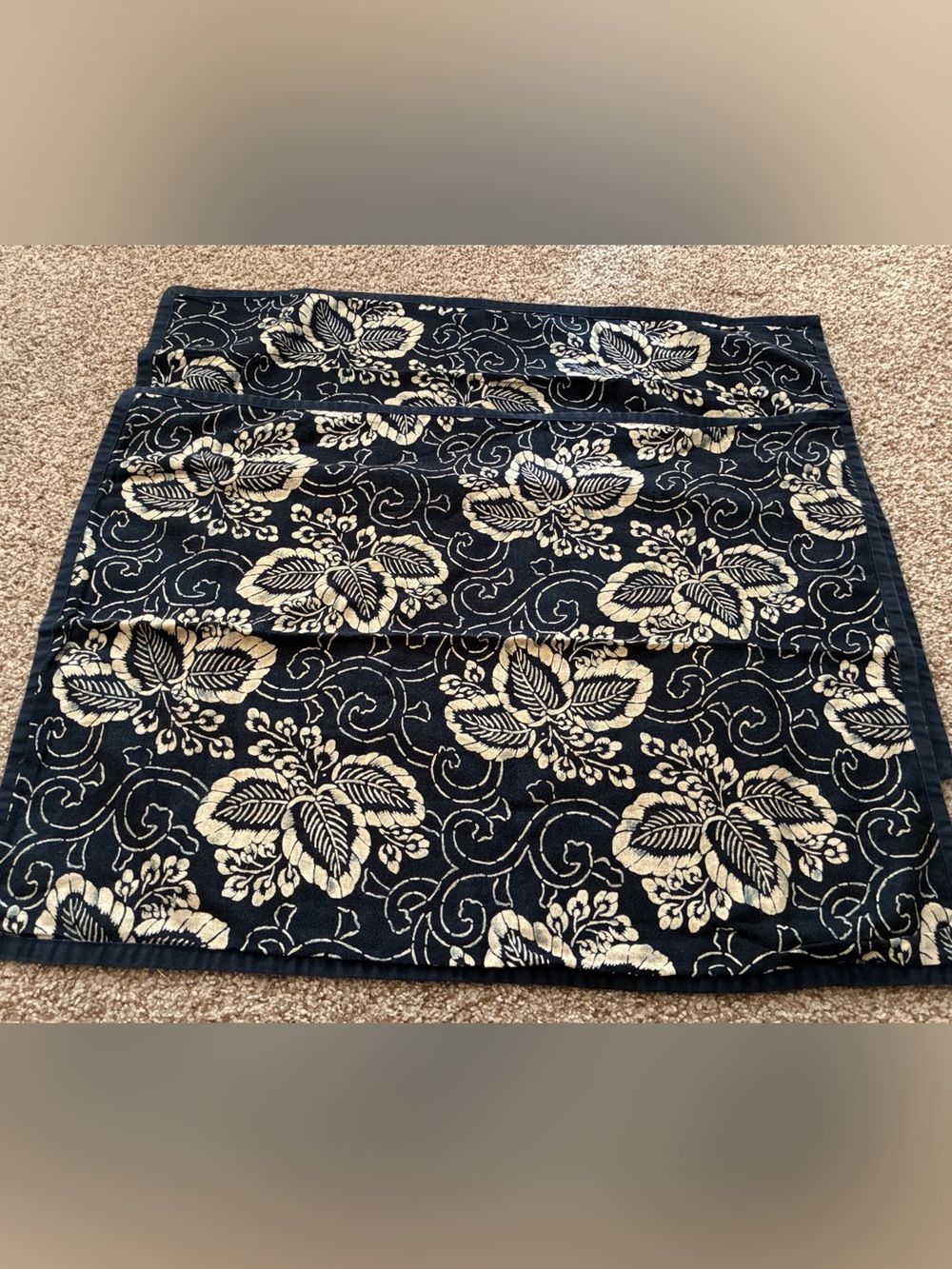 Pair of 2 Ralph Lauren Durant Kira Navy Floral Cotton Standard Pillow Shams